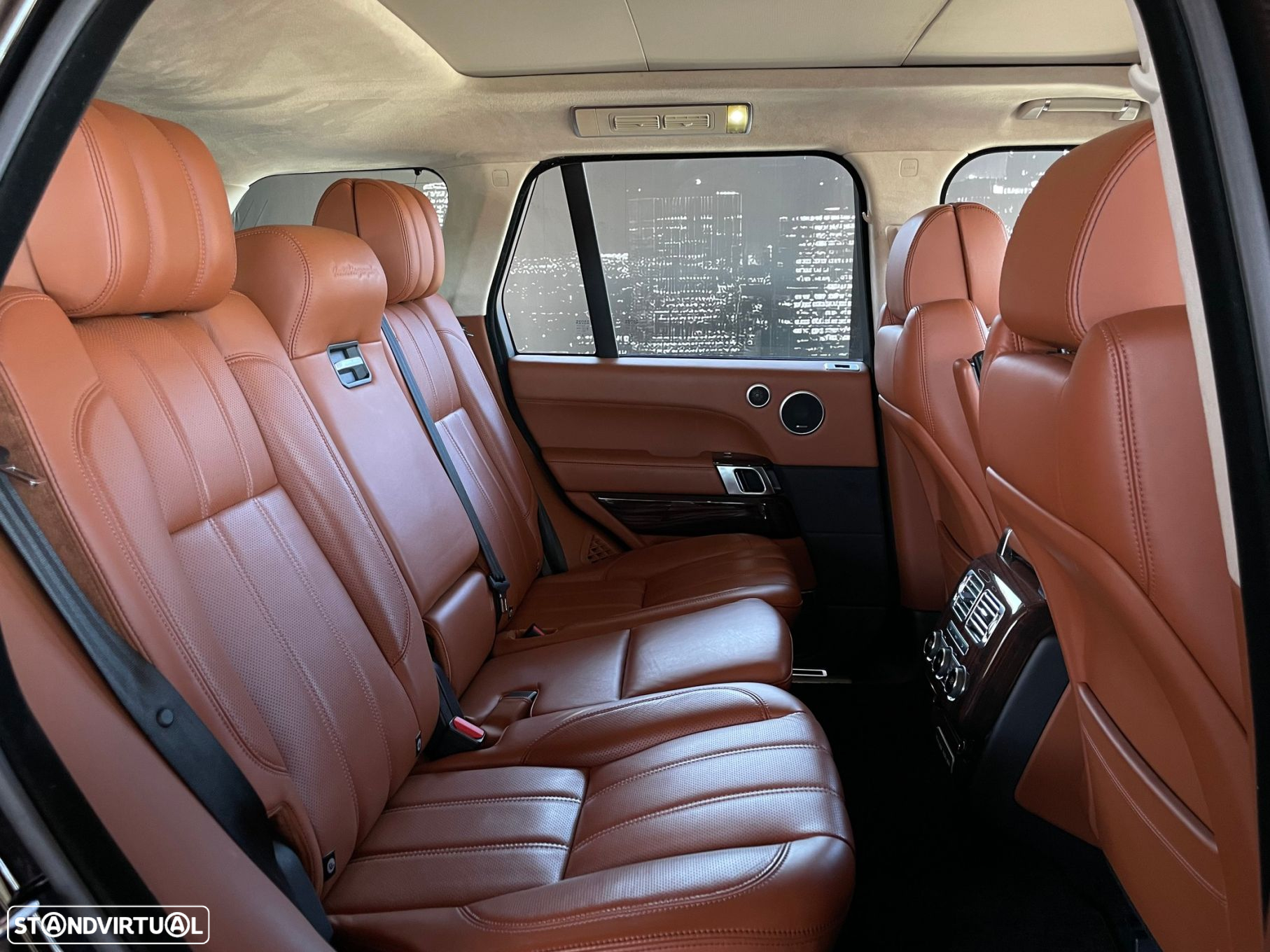 Land Rover Range Rover 3.0 TDV6 Autobiography - 16