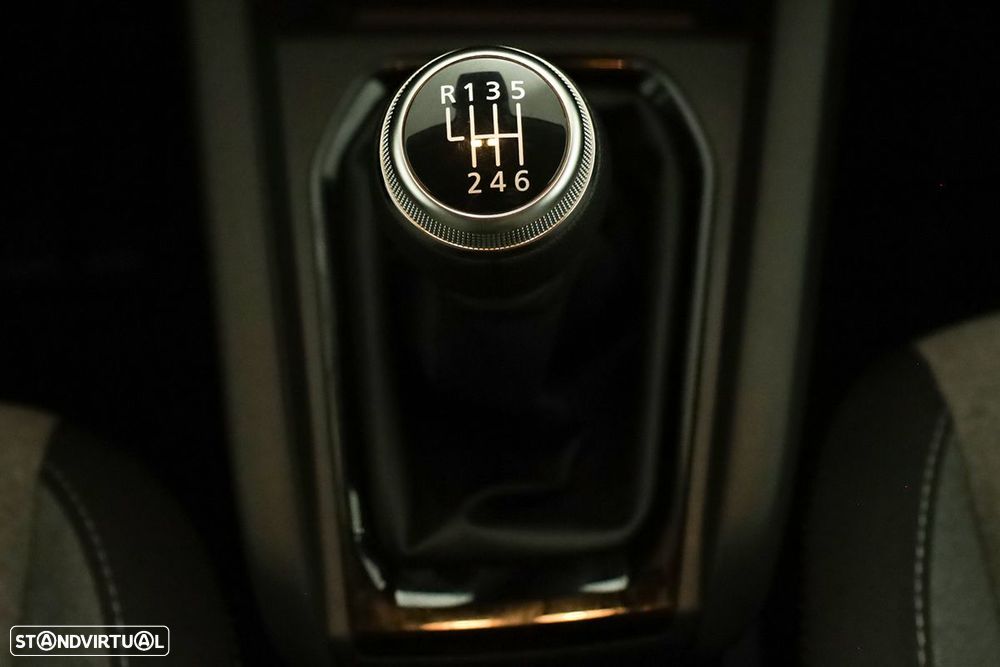 Renault Clio 1.0 TCe Evolution Bi-Fuel - 13