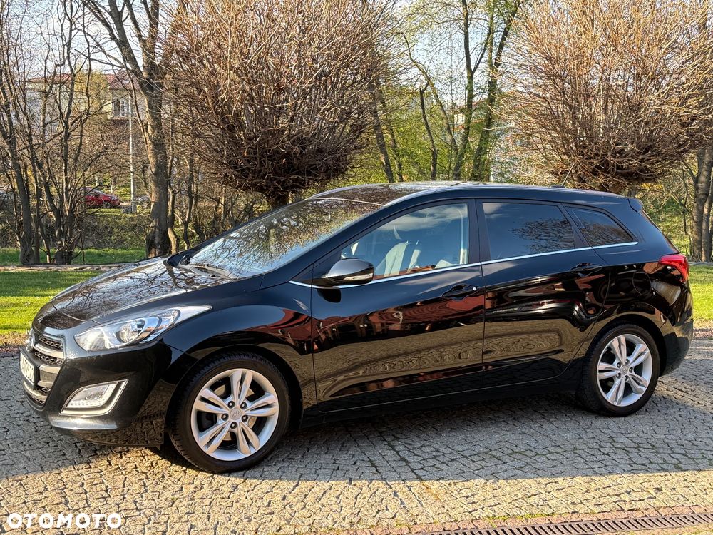 Hyundai i30 blue Kombi 1.6 GDi YES Silver - 7