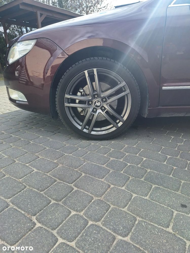 Skoda Superb 2.0 TDI Ambition DSG - 12