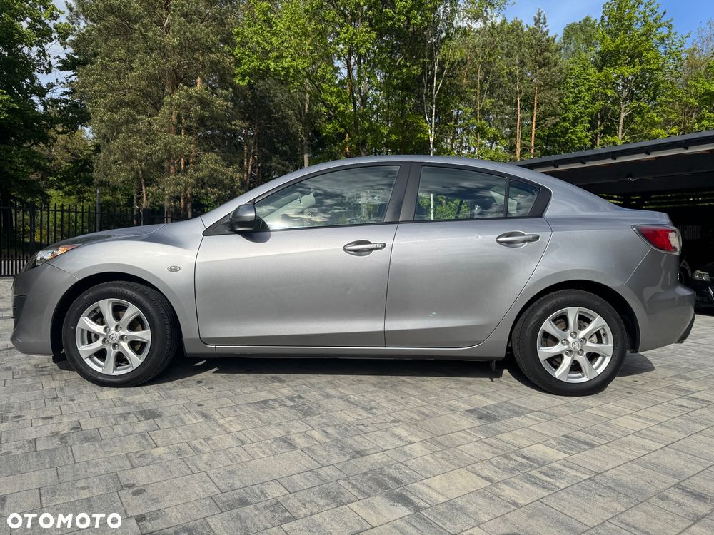Mazda 3 - 8