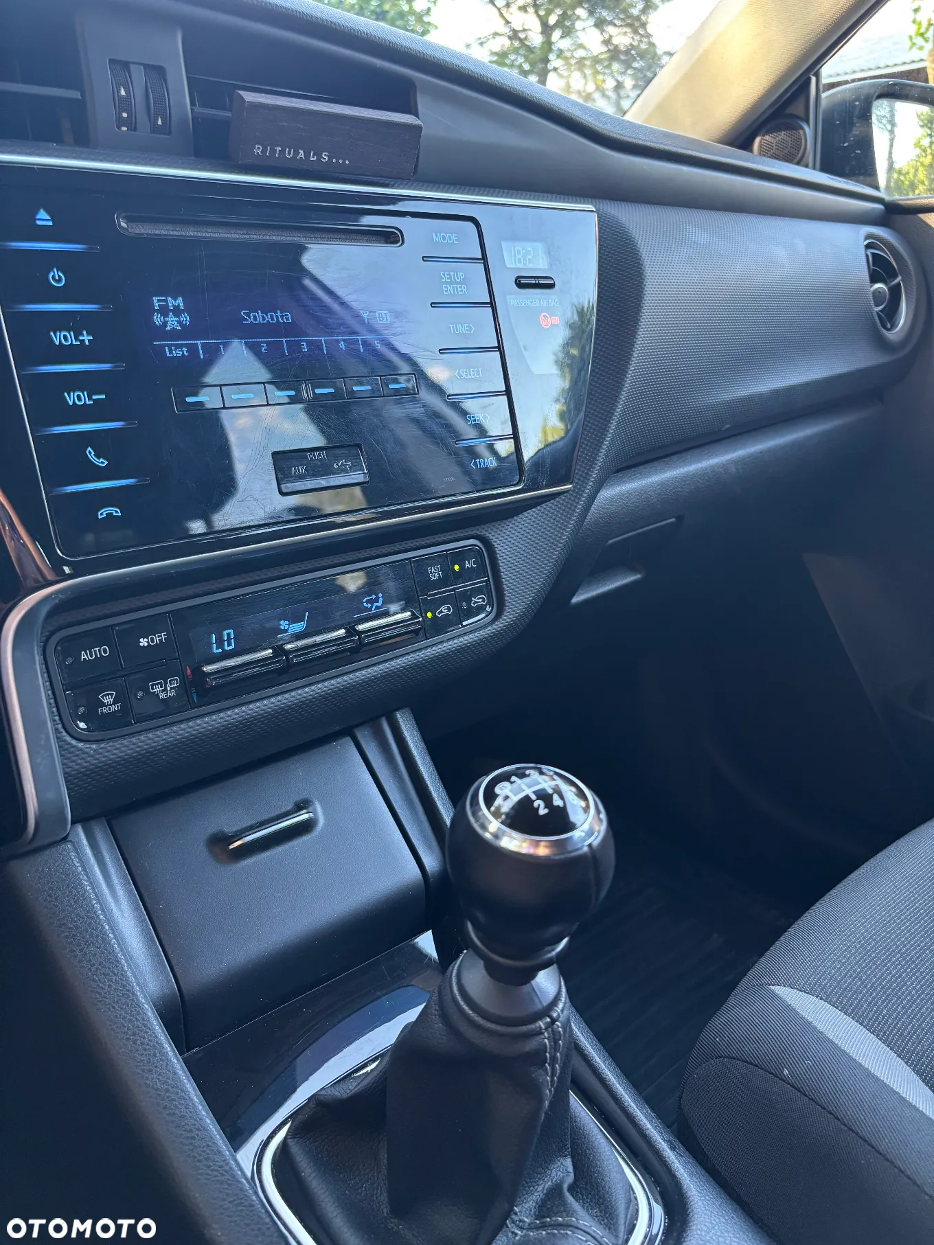 Toyota Auris - 4