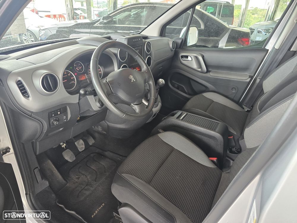 Peugeot Partner BlueHDi 120 Stop&Start Allure — fotografia 12