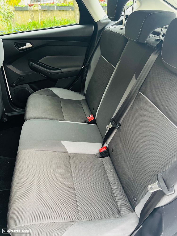 Ford Focus 1.0 SCTi Titanium - 9