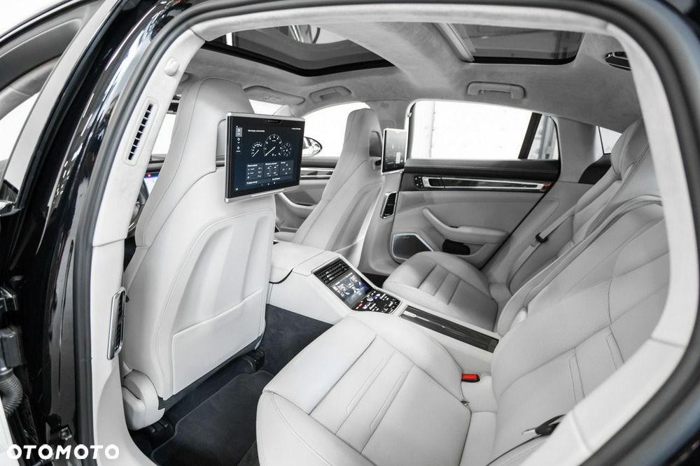 Porsche Panamera Turbo S E-Hybrid - 17