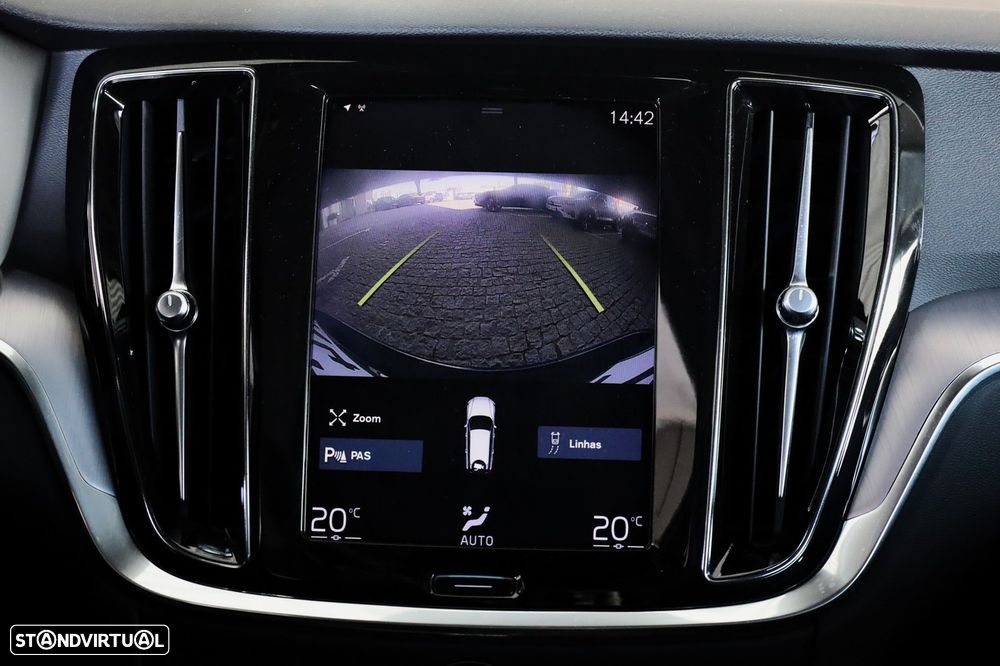 Volvo V60 2.0 B4 Momentum Plus Geartronic - 27