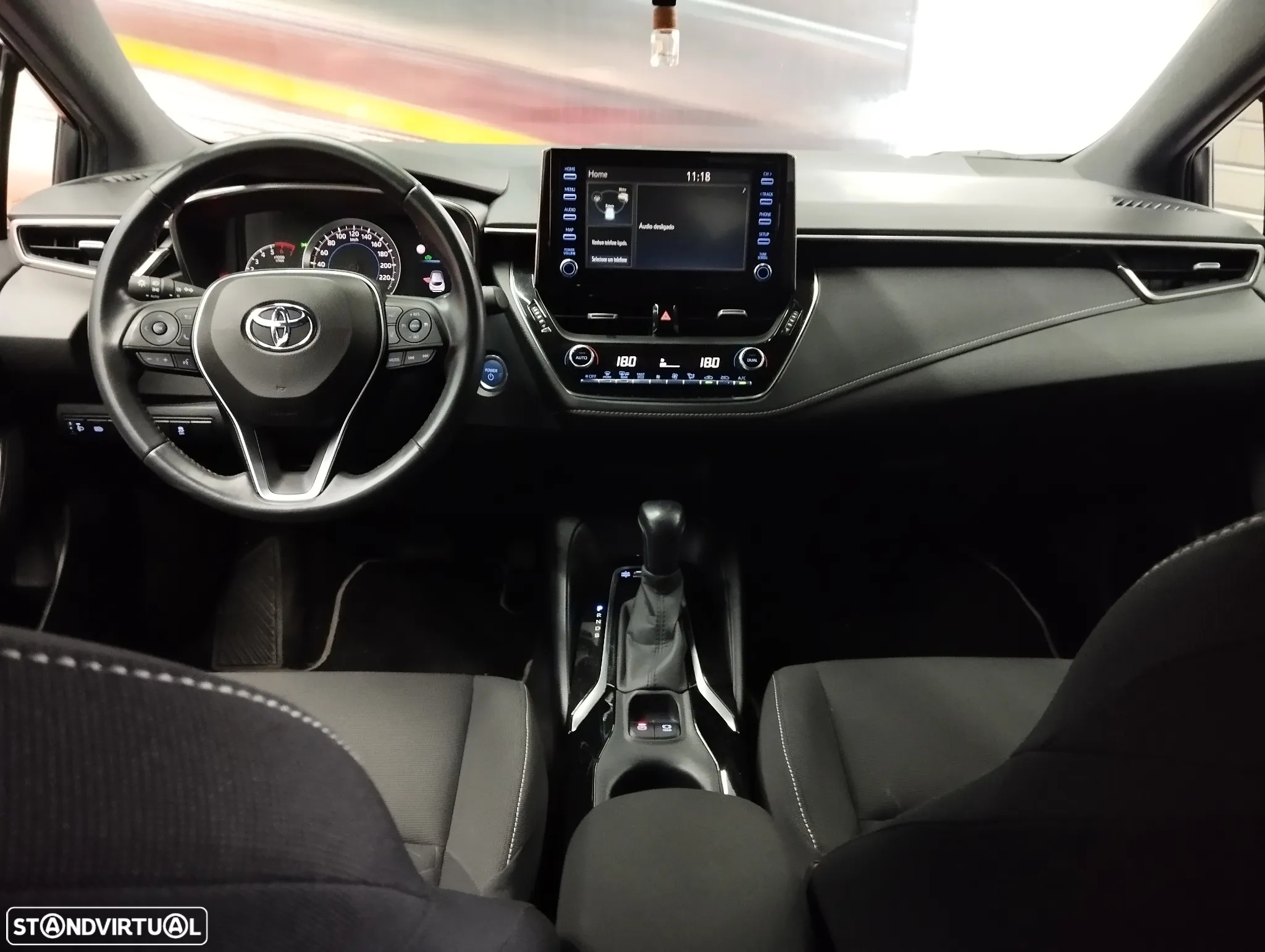 Toyota Corolla 1.8 Hybrid Comfort - 14