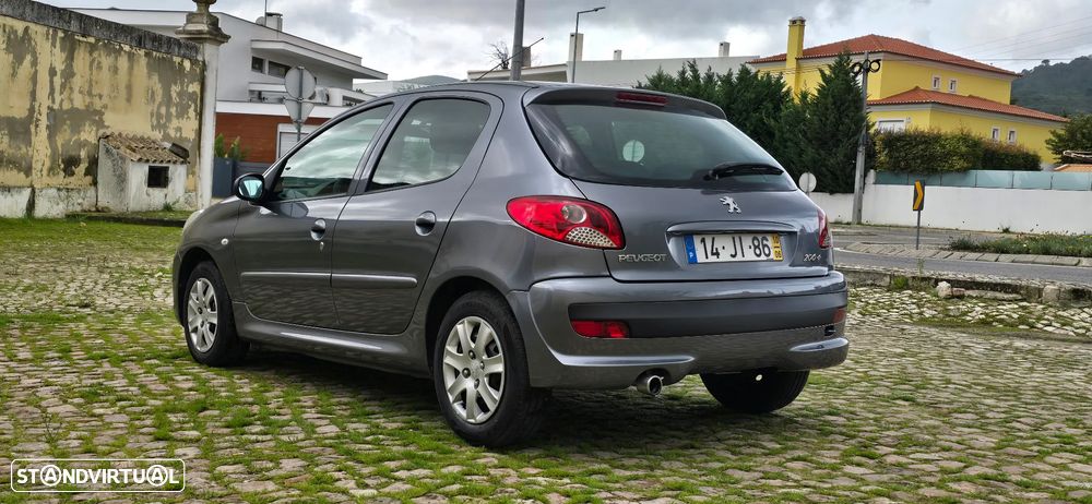 Peugeot 206+ 1.1 Trendy - 4