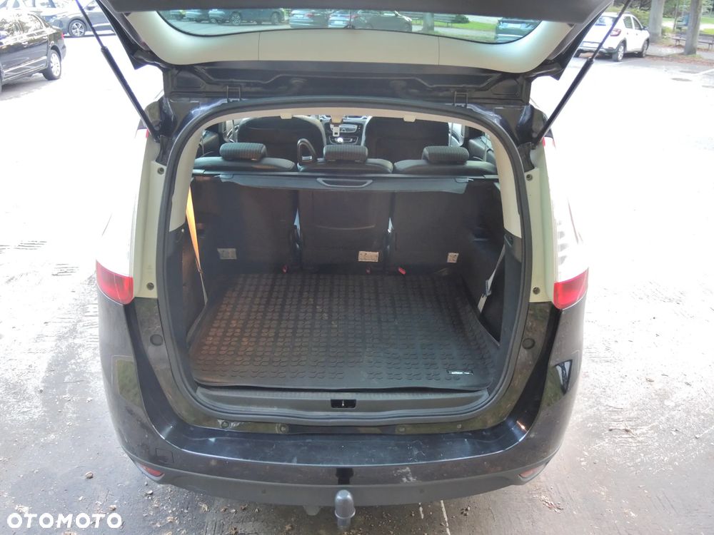 Renault Grand Scenic Gr 1.4 16V TCE Bose Edition - 12