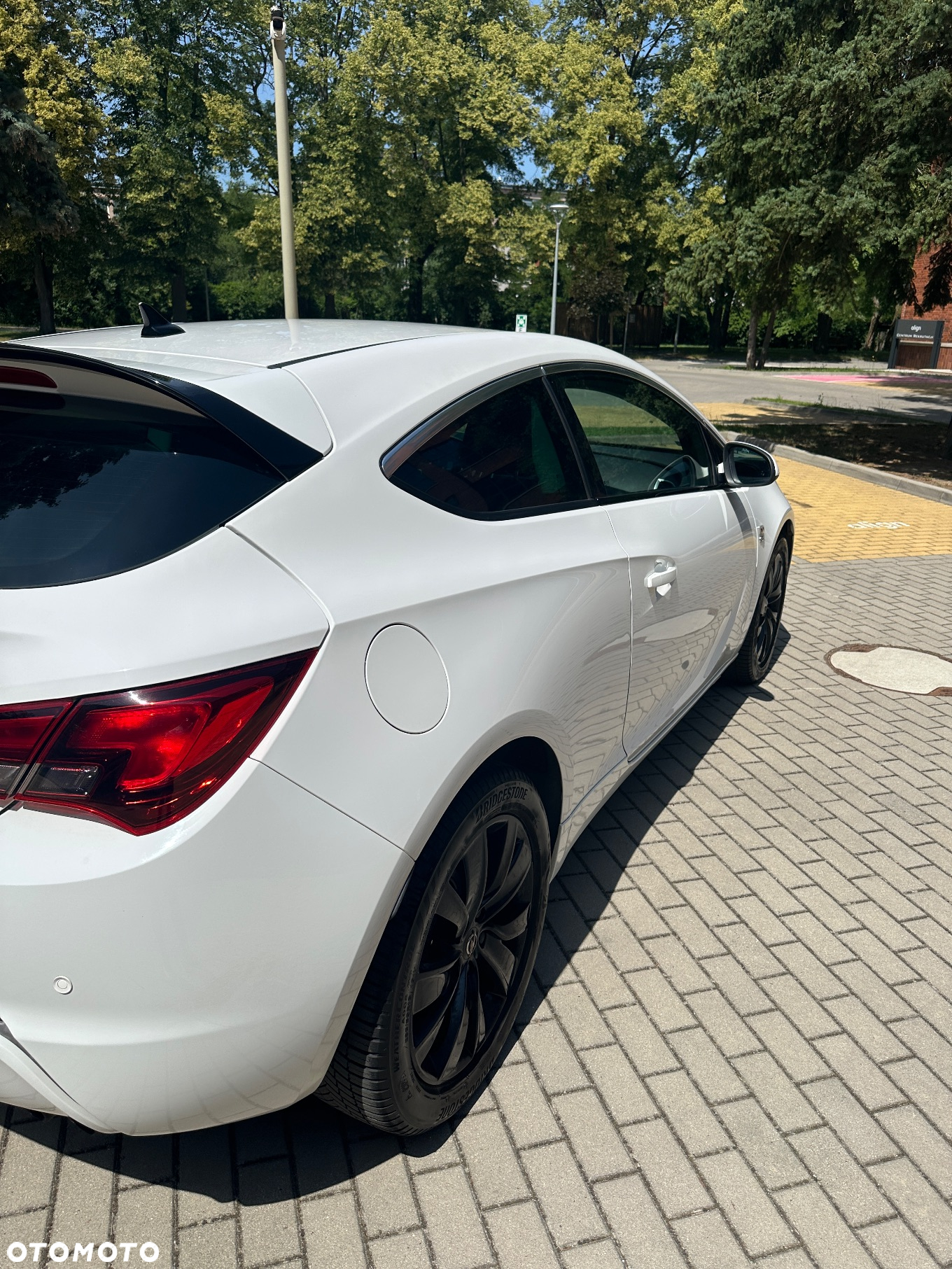Opel Astra GTC 1.4 Turbo - 6