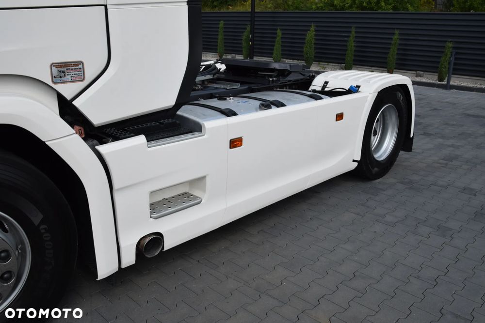 Scania 500S / FULL AIRMATIC / HYDRAULIKA / RETARDER / KLIMATYZACJA POSTOJOWA / ACC / KLIMA / 2 ZBIORNIKI PALIWA / FULL LEDY / FULL SPOILERY / SERWISOWANA / SPROWADZONA - 16