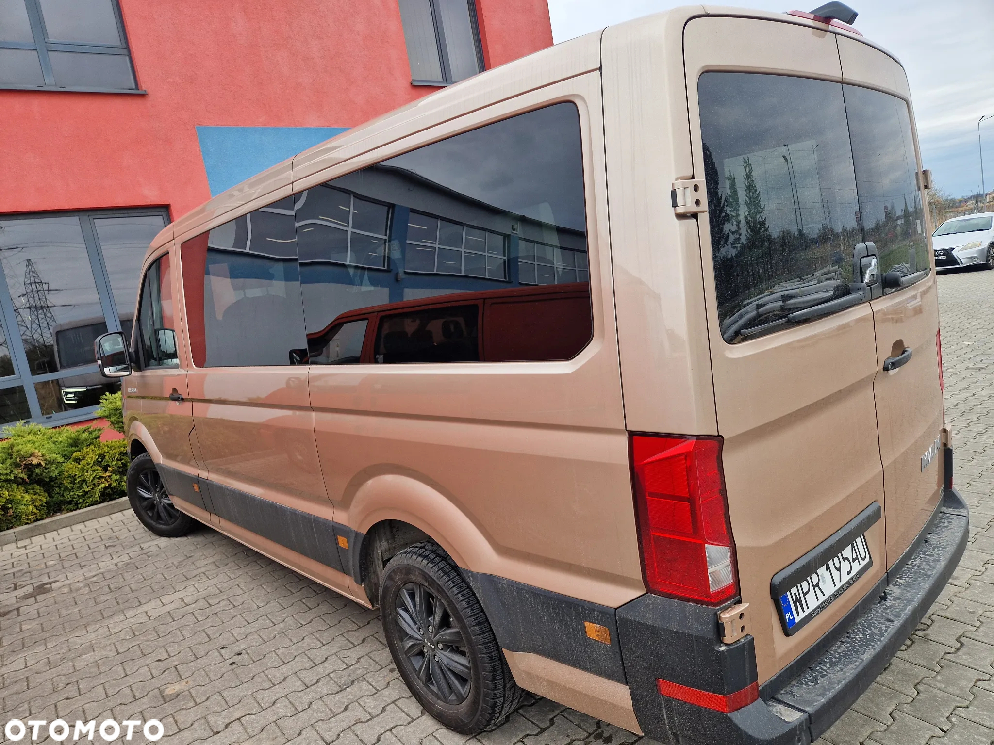 MAN TGE 3.180 4x2F SB L3 10V - 4