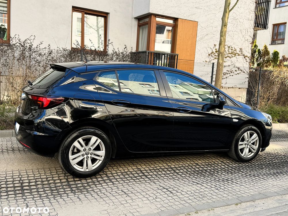 Opel Astra 1.2 T Edition S&S - 38
