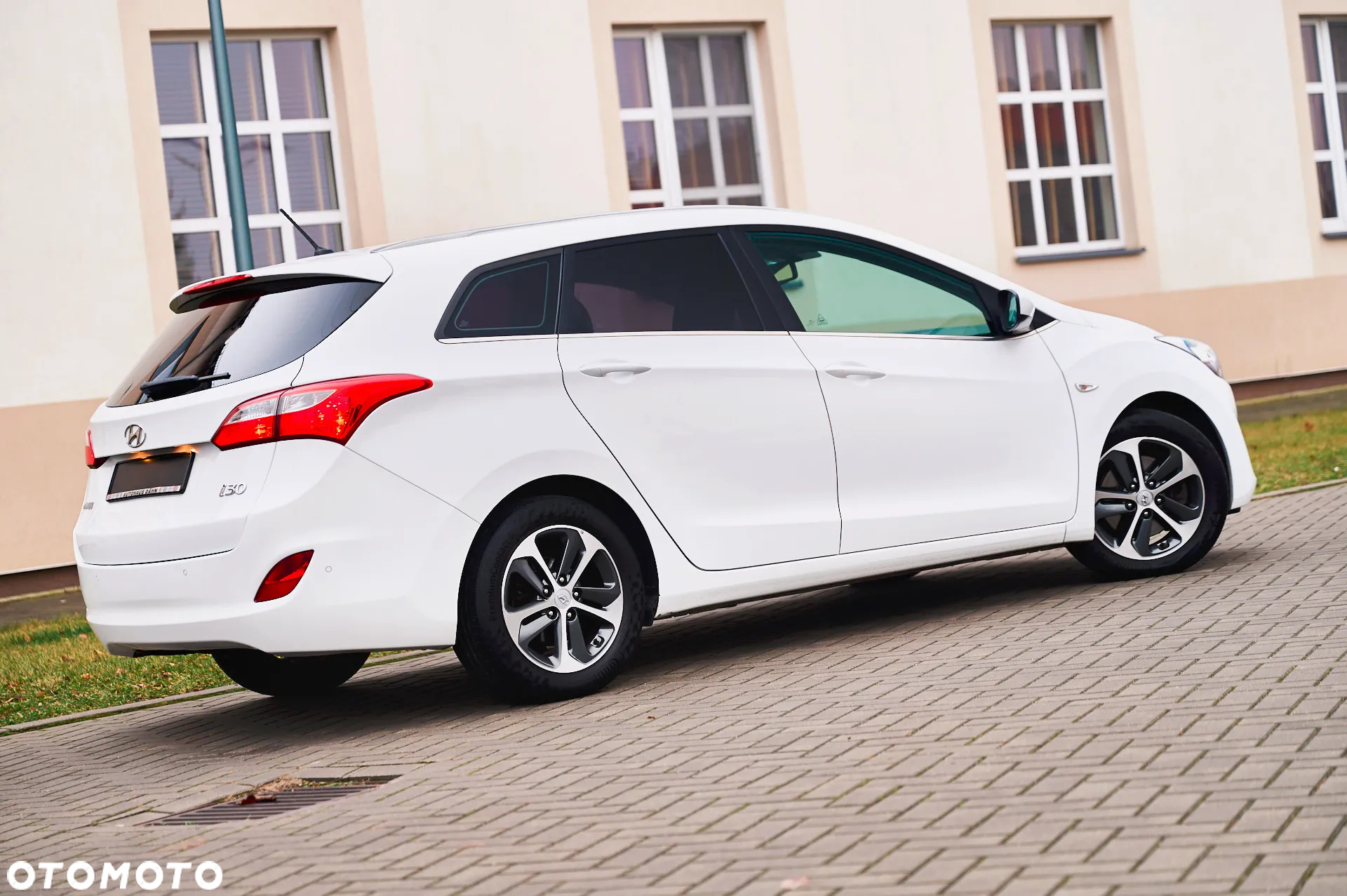 Hyundai i30 1.6 CRDi BlueDrive Comfort - 18
