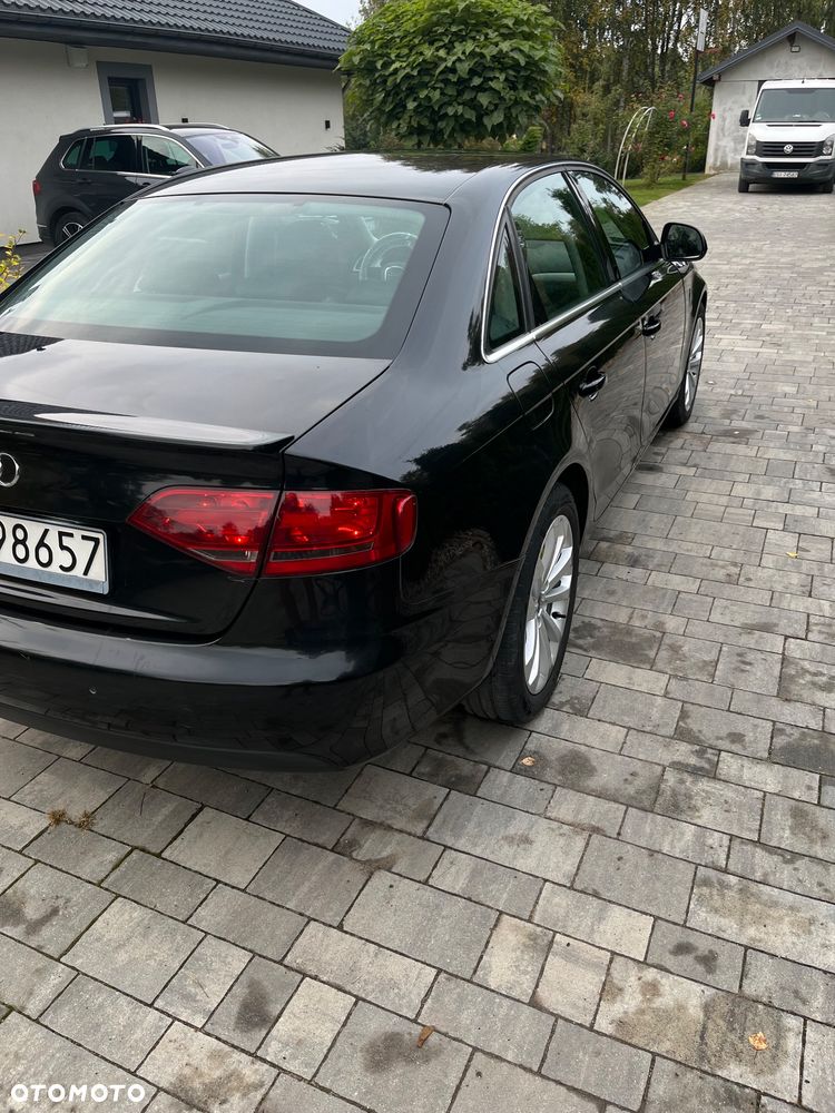 Audi A4 Limousine - 6