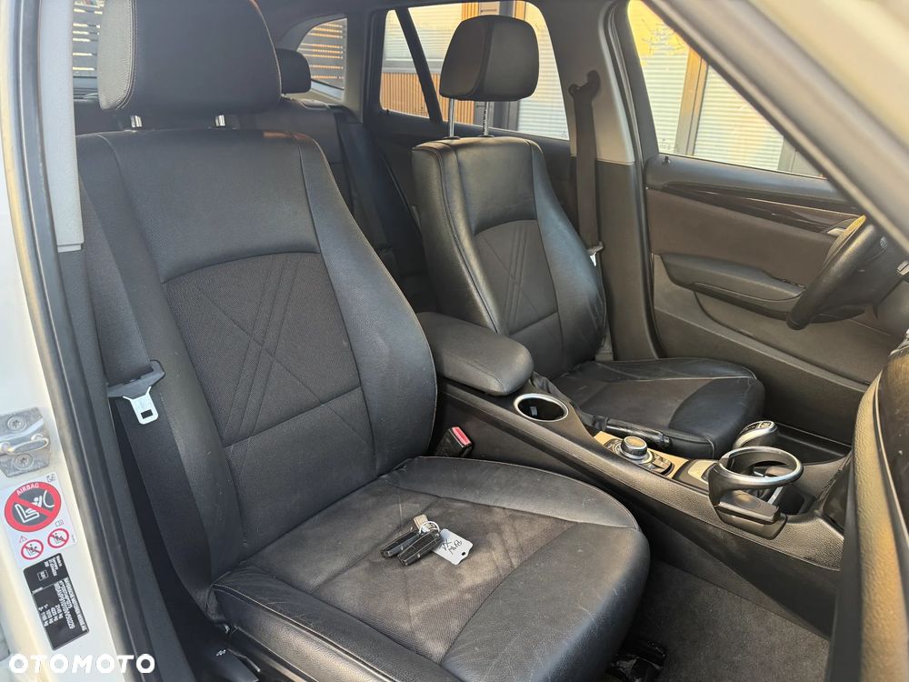 BMW X1 xDrive20d xLine - 18