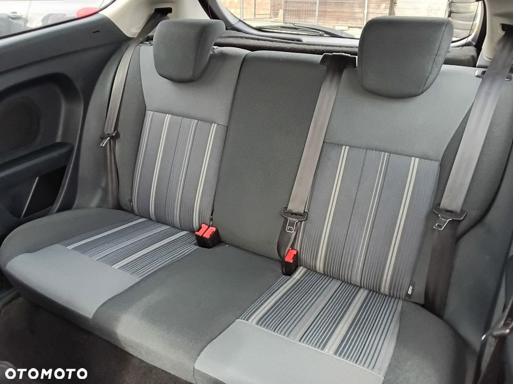 Ford Fiesta - 13