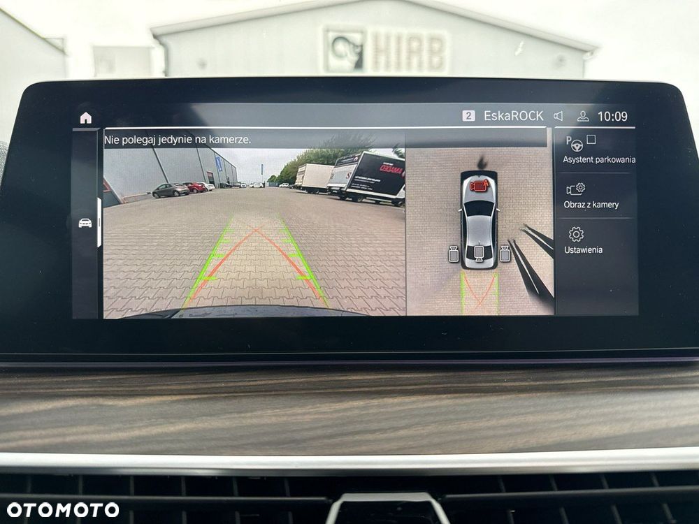 BMW Seria 5 520d xDrive M Sport sport - 28