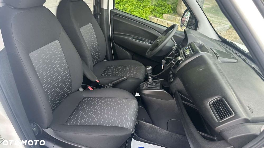Opel Combo - 9