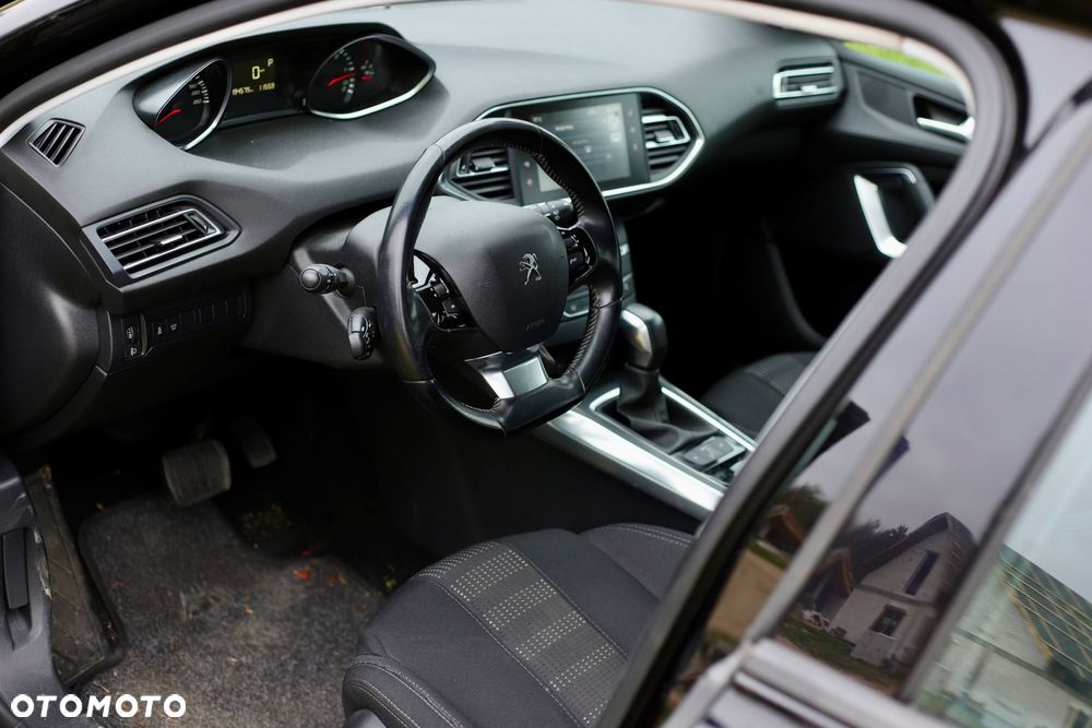 Peugeot 308 BlueHDi 120 EAT6 Stop & Start Active Business-Paket - 27