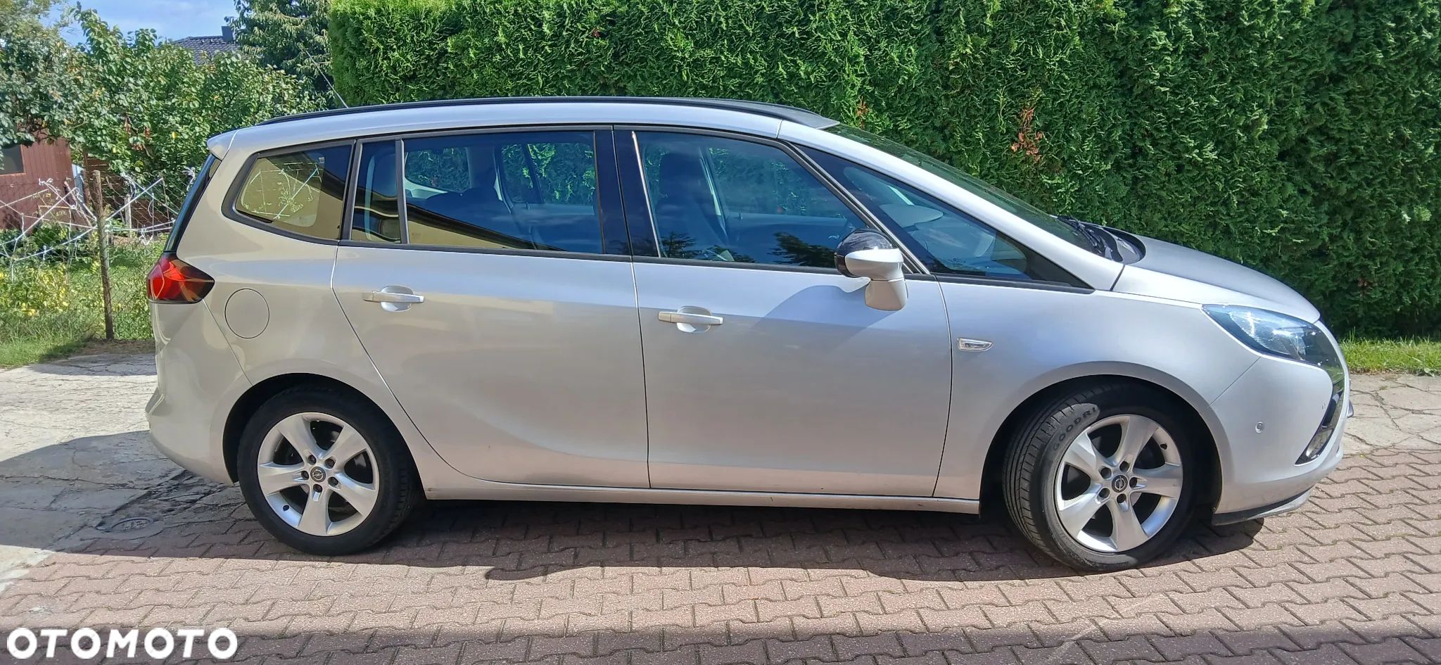 Opel Zafira 1.4 T Cosmo - 1