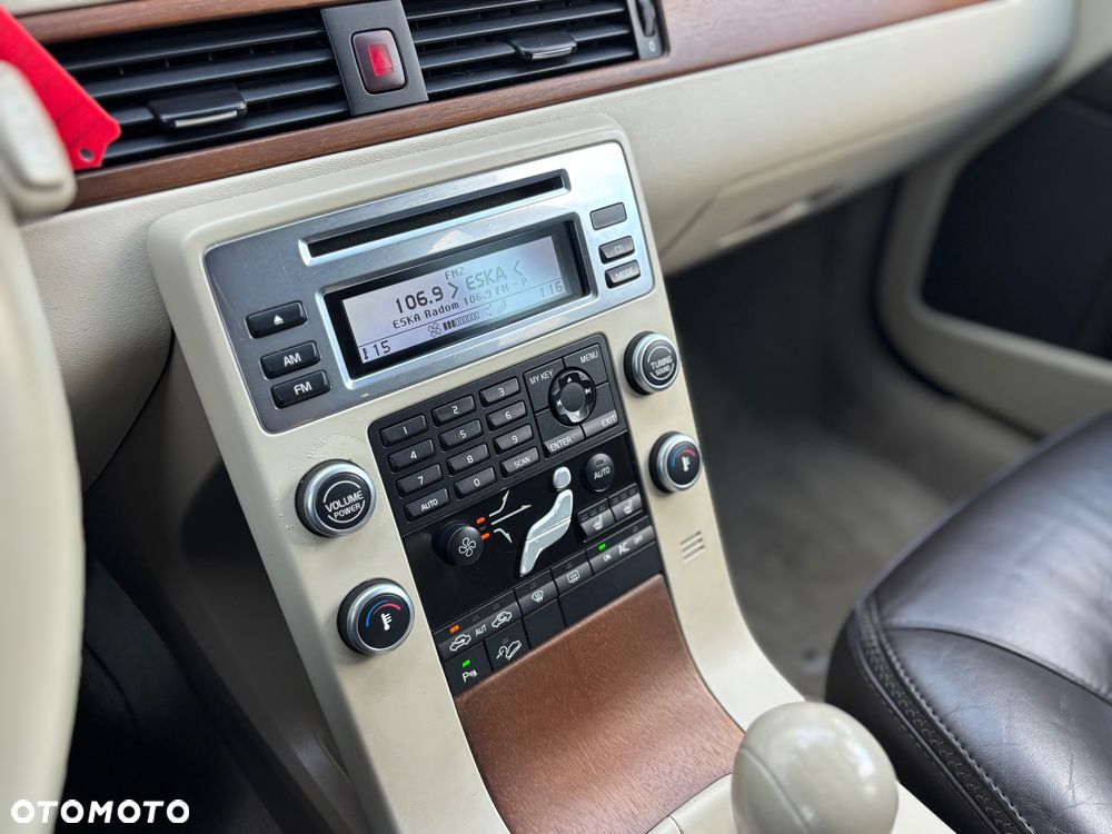 Volvo XC 70 D5 AWD Summum - 28