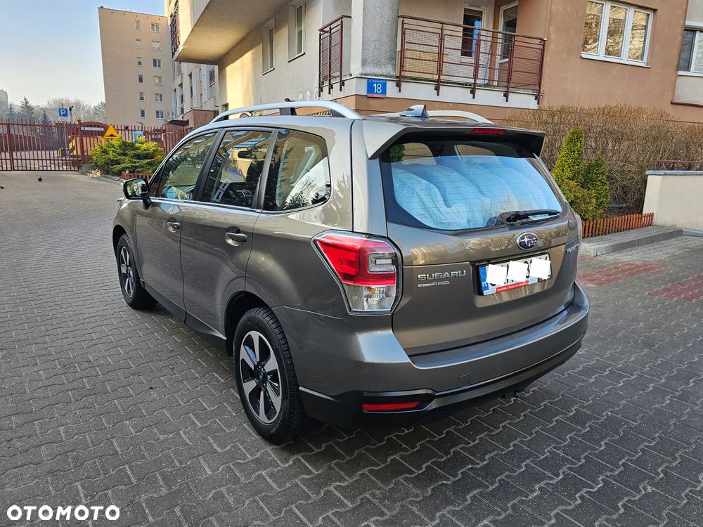 Subaru Forester 2.0 i Exclusive Lineartronic - 23