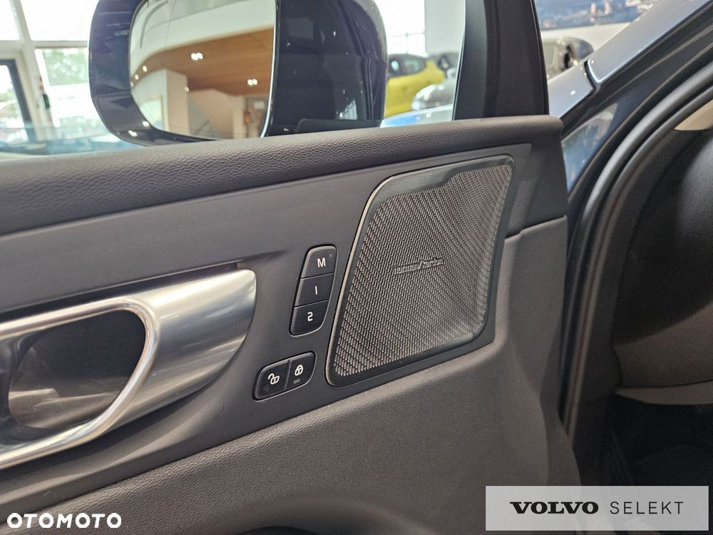 Volvo XC 60 - 18