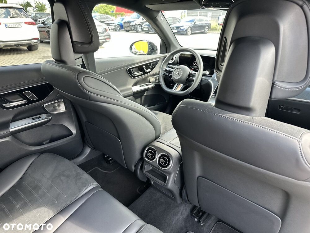 Mercedes-Benz GLC - 22
