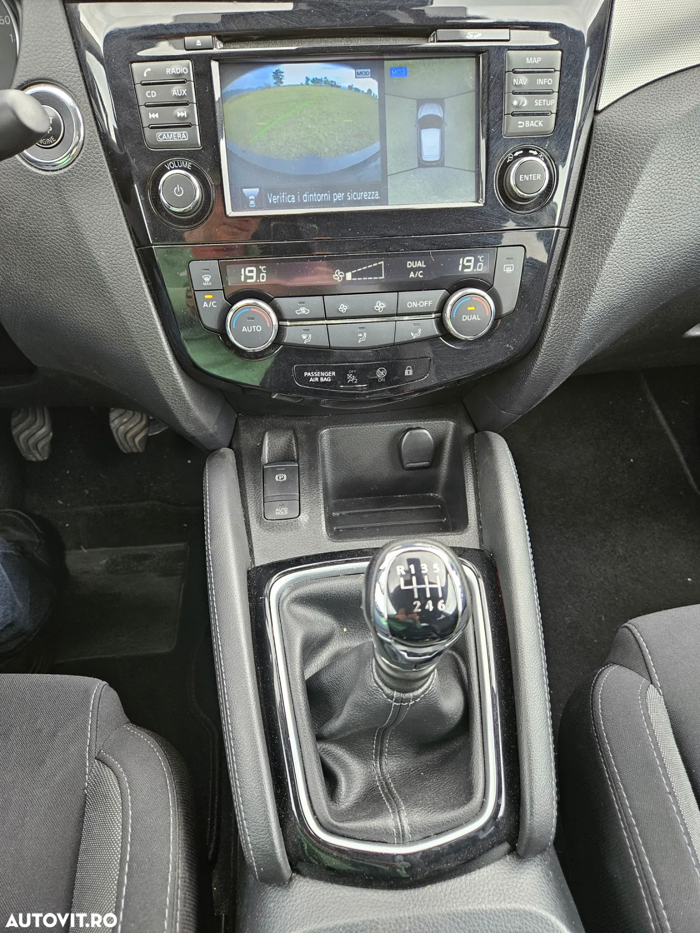 Nissan Qashqai 1.3 DIG-T N-CONNECTA - 9