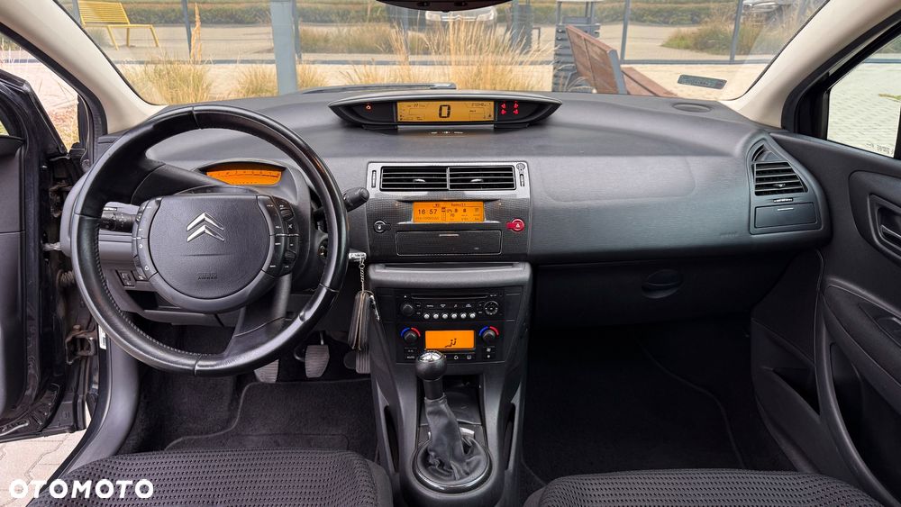 Citroën C4 Coupe 1.6 16V VTR - 9
