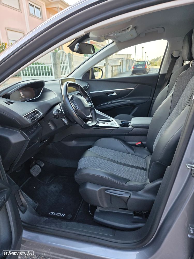 Peugeot 5008 BlueHDI 130 EAT8 Allure Pack - 25