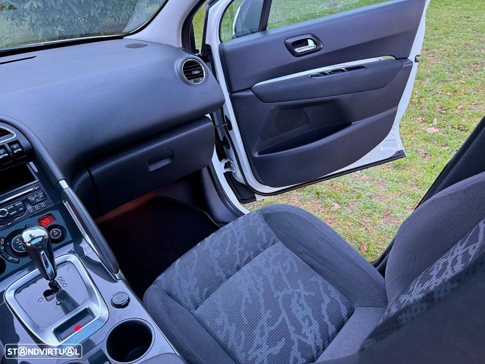 Peugeot 3008 1.6 e-HDi Allure CMP6 - 38