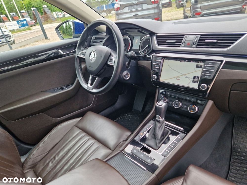 Skoda Superb 2.0 TSI 4x4 DSG L&K - 31