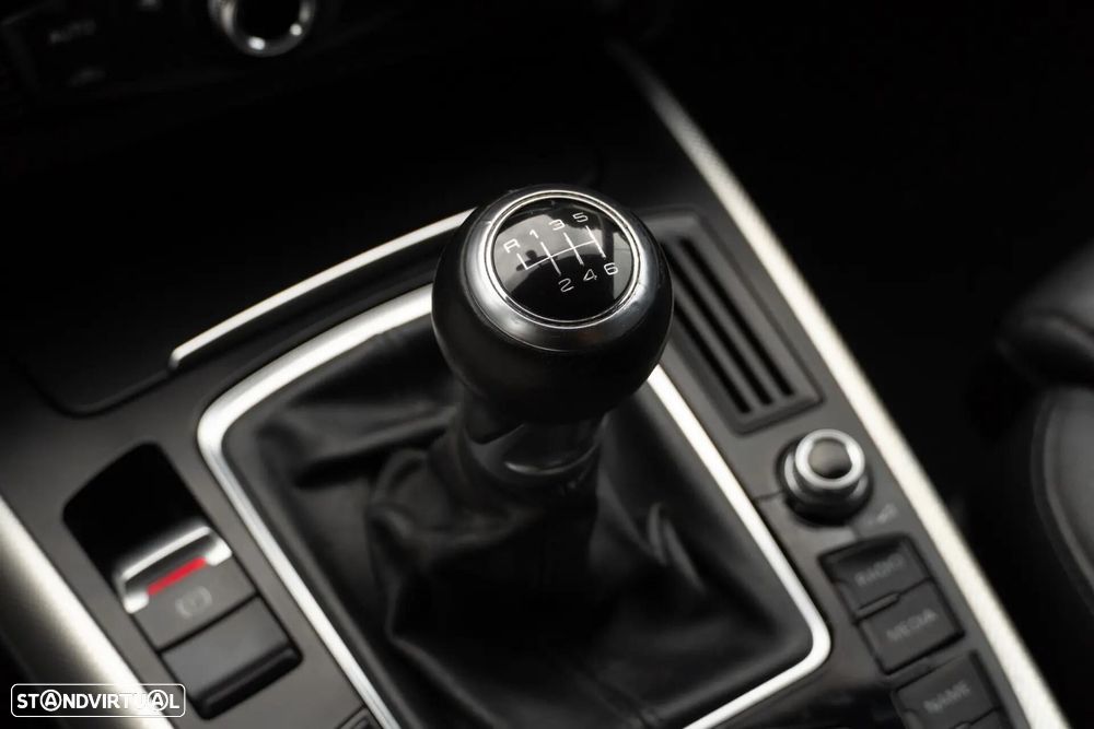 Audi A4 Avant 2.0 TDI Business Line S-line - 19