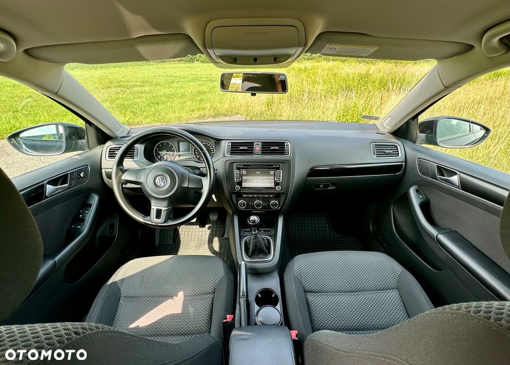 Volkswagen Jetta 1.4 TSI Comfortline - 14
