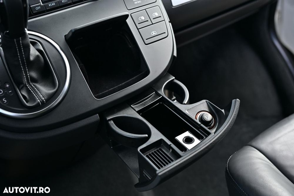 Volkswagen Multivan - 37