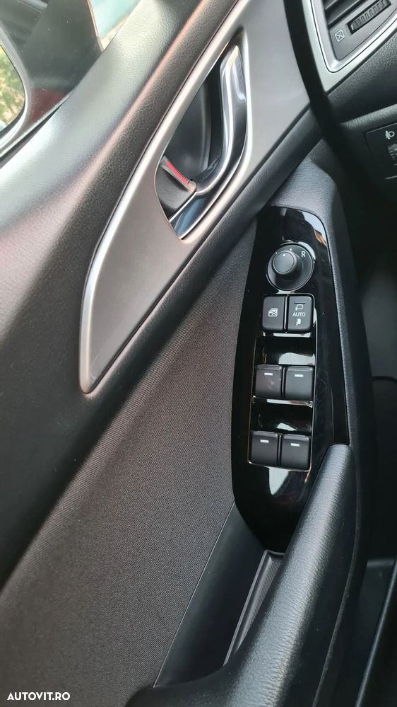 Mazda 3 G120 Revolution - 10