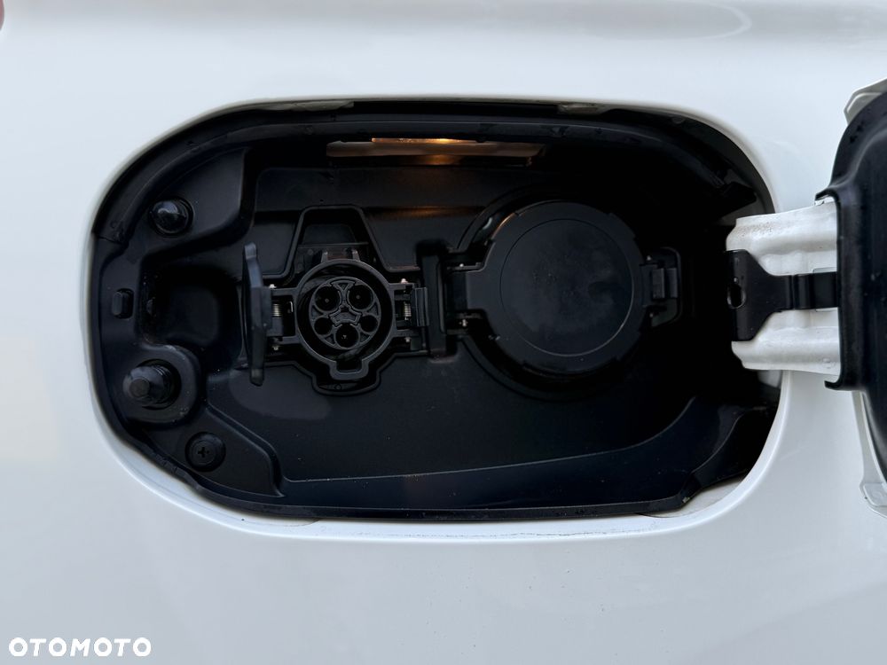 Mitsubishi Outlander PHEV Instyle NAVI + - 12