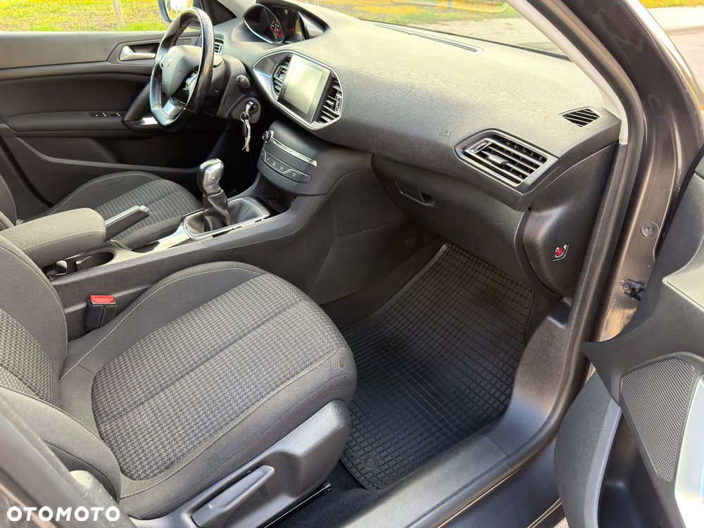 Peugeot 308 - 27