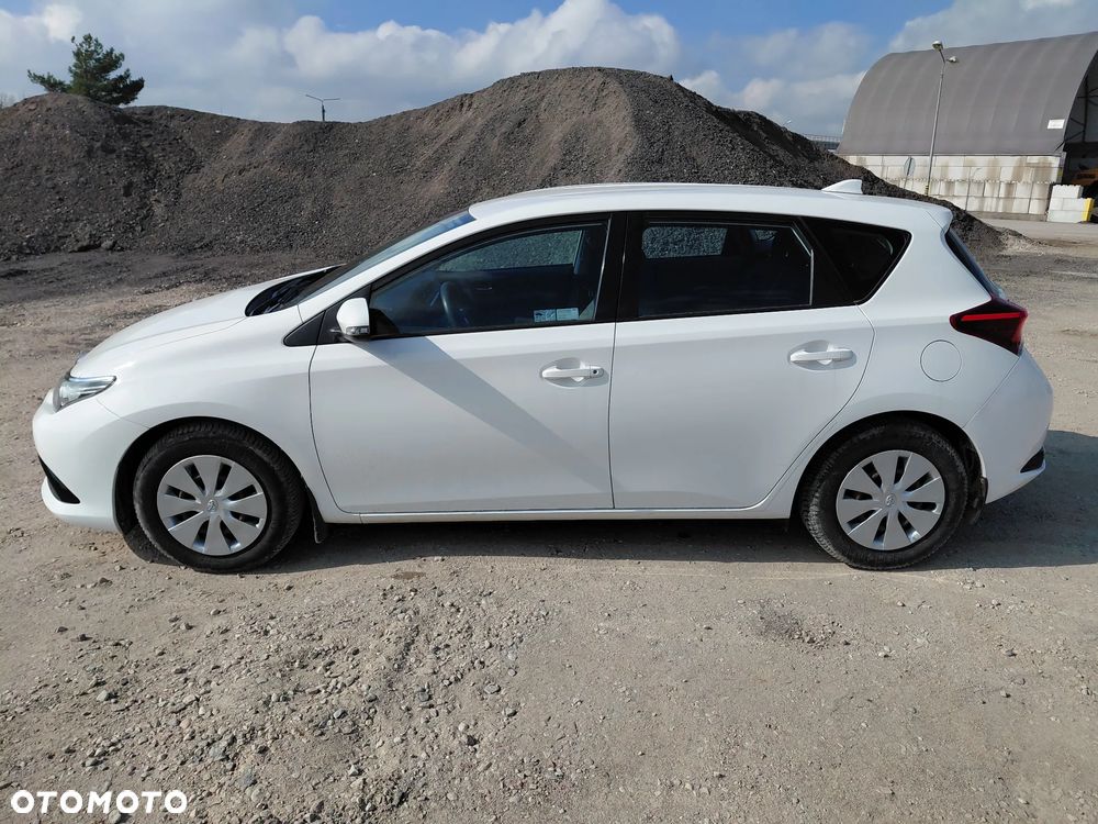 Toyota Auris 1.33 VVT-i Active - 3