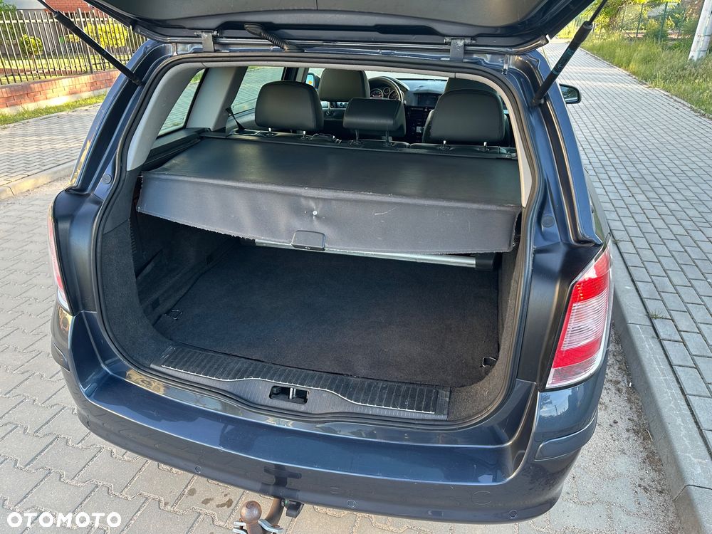 Opel Astra 1.6 Automatik Design Edition - 28