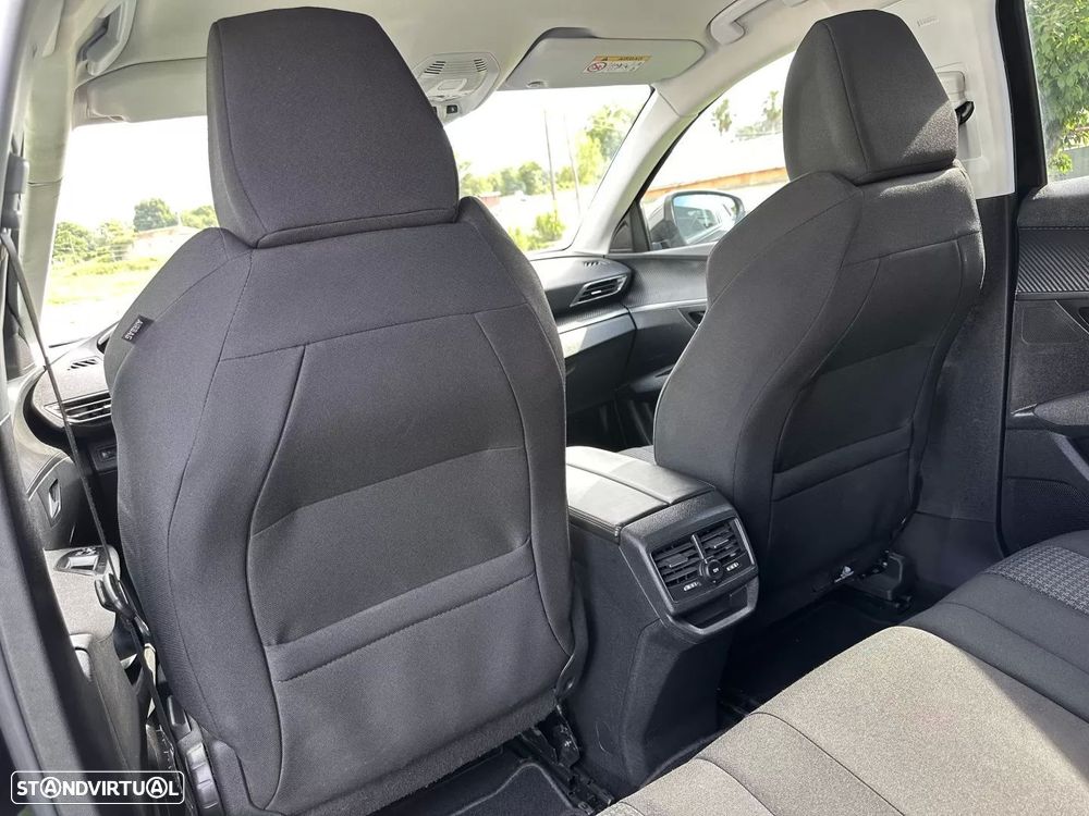 Peugeot 3008 1.5 BlueHDi Allure Pack EAT8 - 41