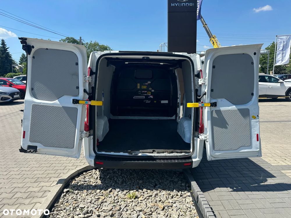 Ford TRANSIT CUSTOM - 22