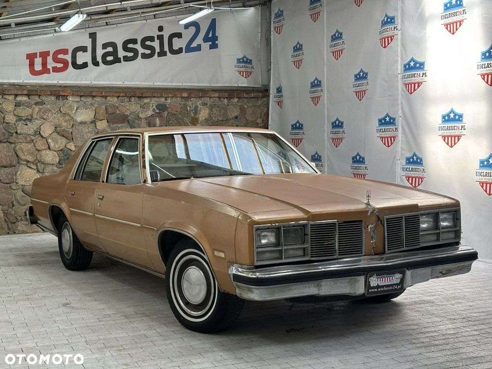 Oldsmobile Delta 88 - 36