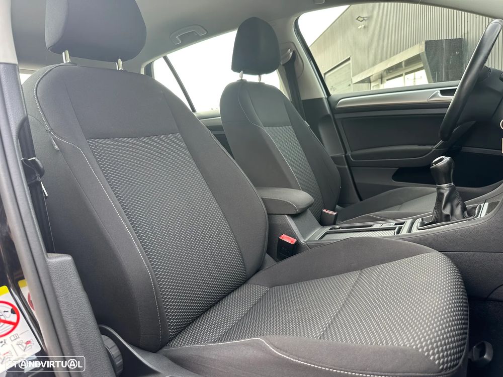 VW Golf 1.6 TDI Confortline - 15