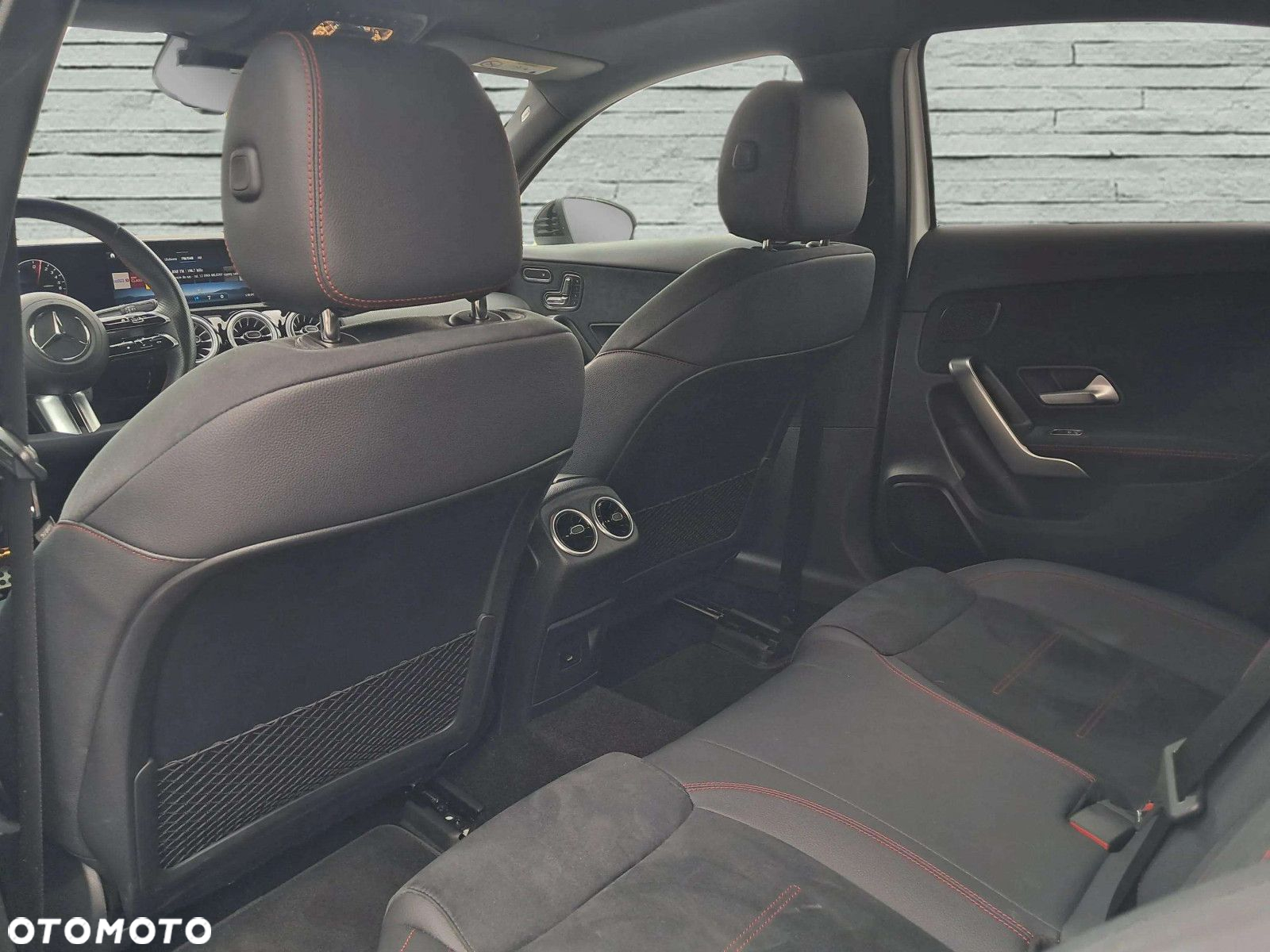 Mercedes-Benz Klasa A 250 e PHEV AMG Line 8G-DCT - 12