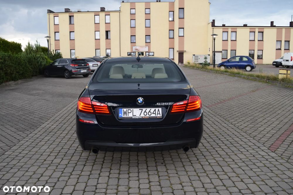 BMW Seria 5 535i Sport-Aut - 13