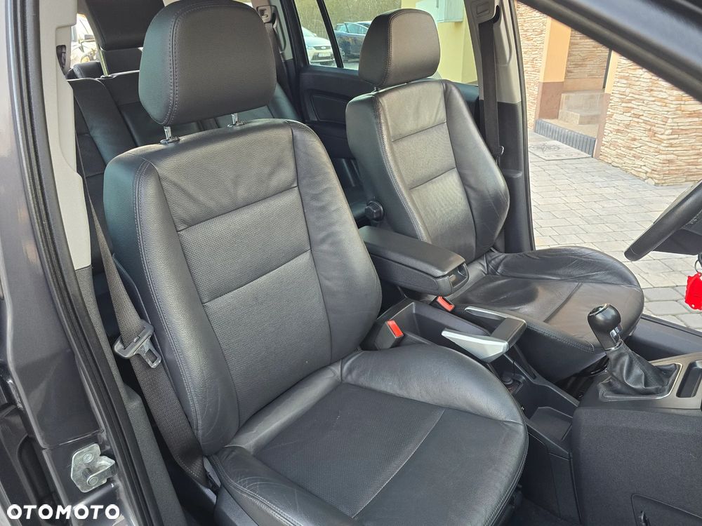 Opel Zafira 1.8 Cosmo - 35