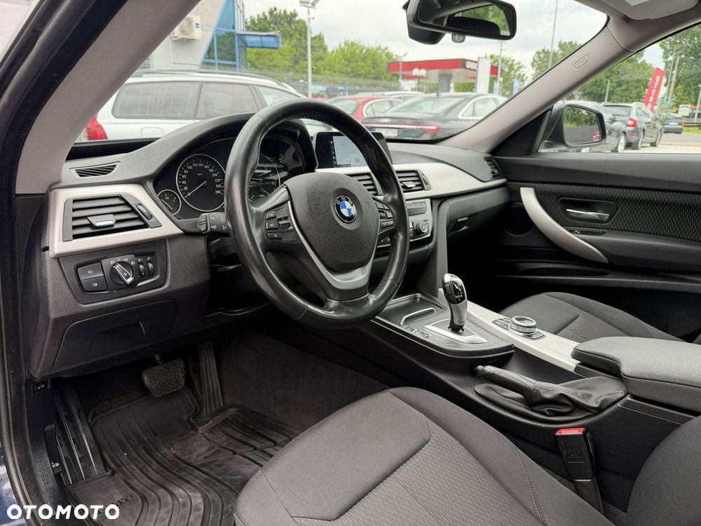 BMW 3GT 320i Sport - 13